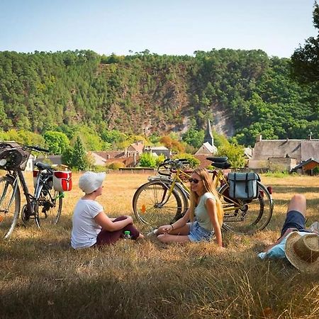 Le Bon Laboureur Hotel Saint-Léonard-des-Bois Eksteriør billede