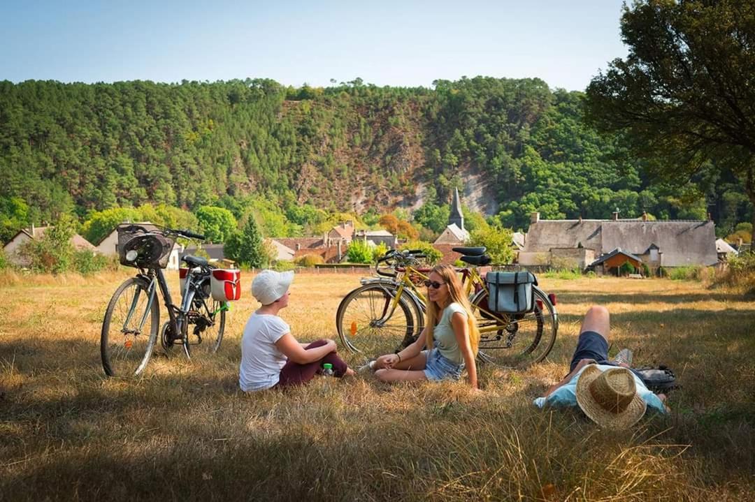 Le Bon Laboureur Hotel Saint-Léonard-des-Bois Eksteriør billede